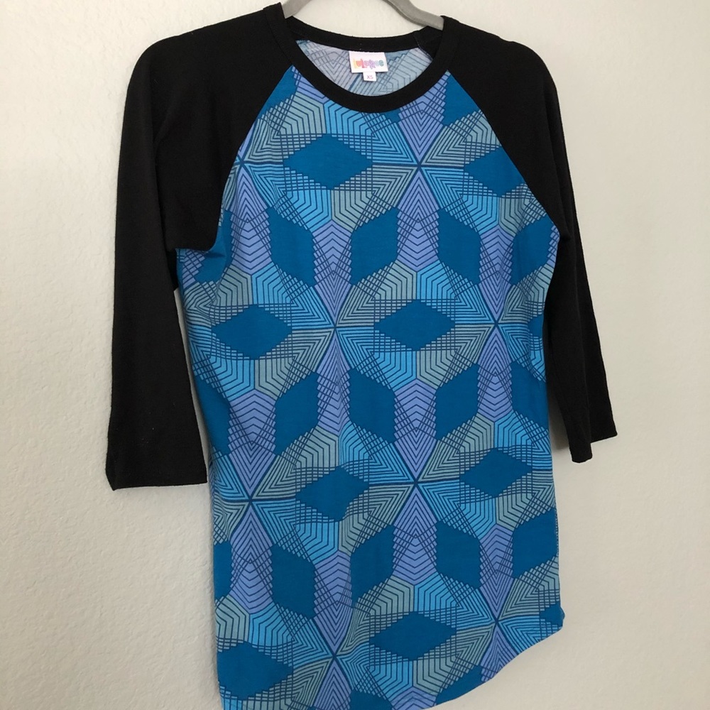 Lularoe RANDY Baseball 3/4 sleeve T-shirt 
sz. XS